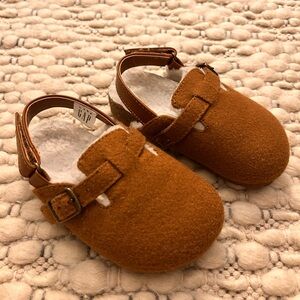 GAP Kids Toddler Cosy Clogs, size 7 / 8